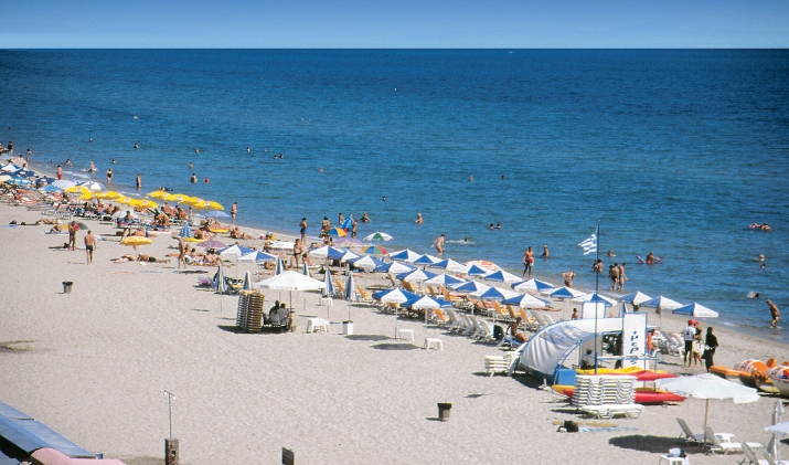 МОМАК ИЗ СРБИЈЕ СЕ УДАВИО У ОЛИМПИК БИЧУ: Само дан раније са плаже су се повукли сви спасиоци